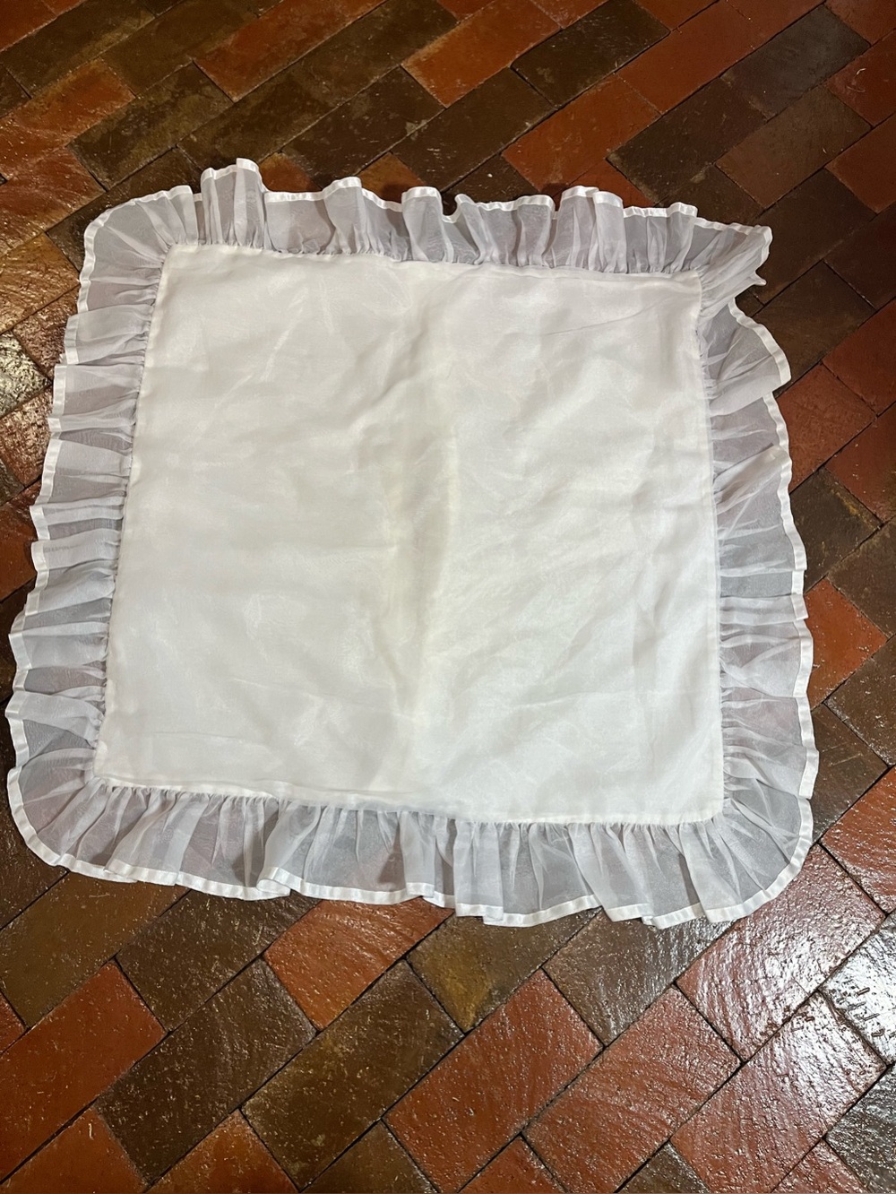 Vintage cottage core Pillow sham 33 x 33 100% cotton 3278